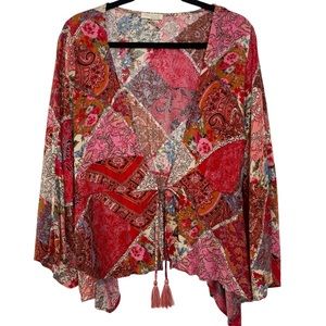 NWOT LOVESTITCH RUBY KIMONO TOP flare sleeve Large